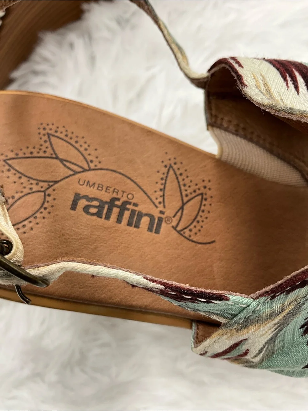 Umberto Raffini Wedge Size 37 (6.5) Multicolor Patterned Slingback Wedge Sandal
